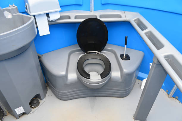Portable Toilet Options We Offer in Frankfort Square, IL